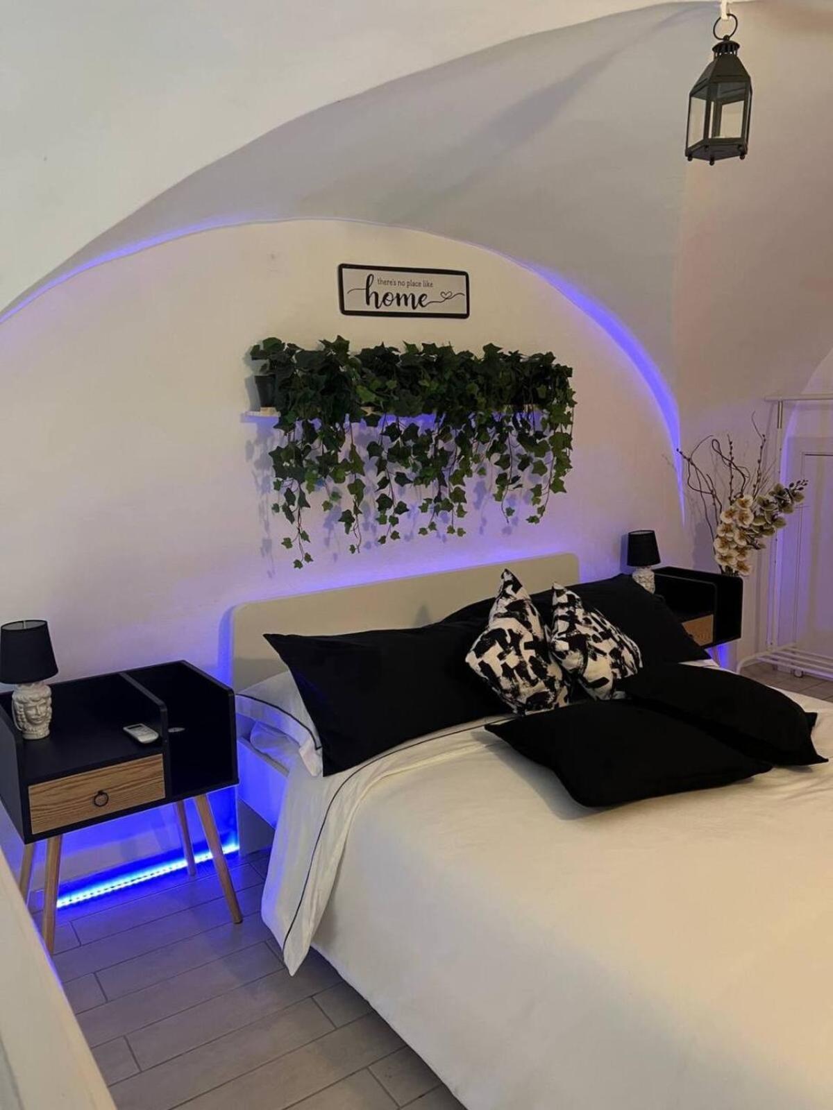 Borgo Santa Caterina - Fiera "Ventotto Holiday Home" CTA Exterior foto